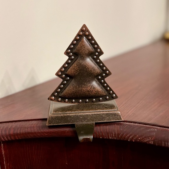 The Christmas Shoppe Rustic Brown Metal Christmas Tree Stocking Holder Hanger - Picture 1 of 7